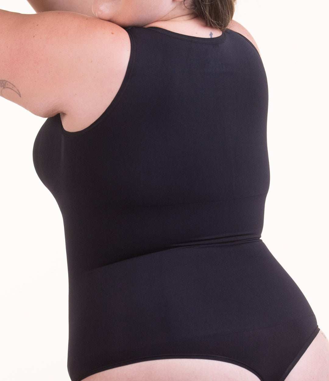 Body Chic™ - Body Modelador Decote Alto Sem Costura