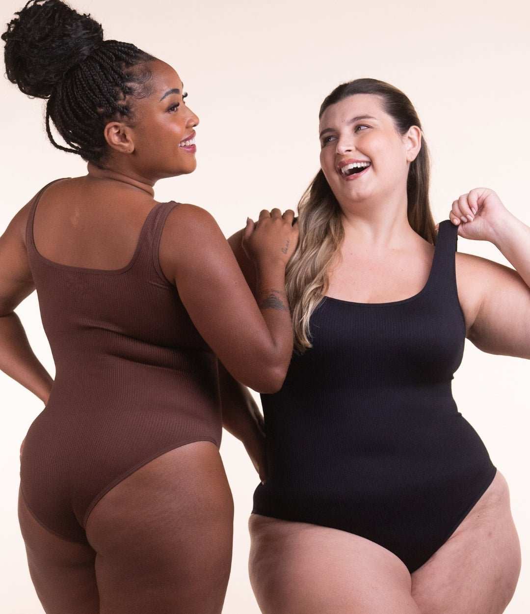 Body Shaper™ - Body modelador canelado com abertura higiênica