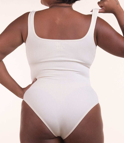 Body Shaper™ - Body modelador canelado com abertura higiênica