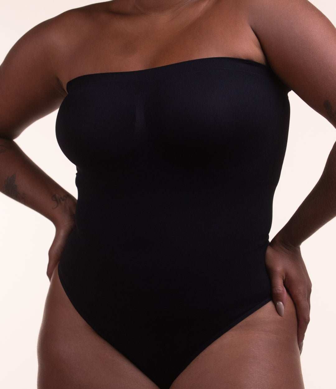Body Modelador Sem Alças ShapeFit™ – Sustentação Invisível e Efeito Slim