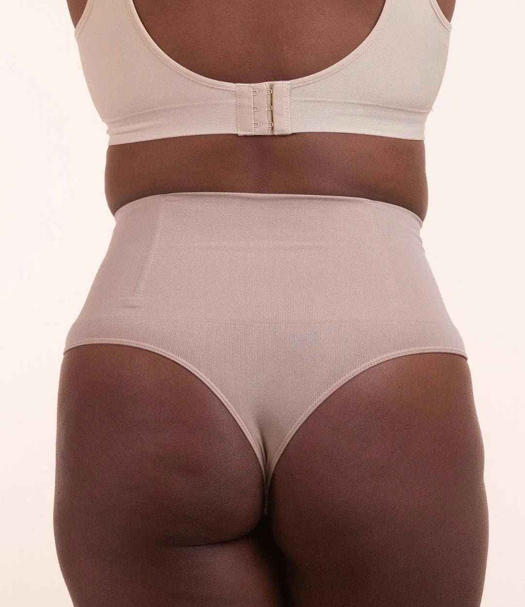 Calcinha Modeladora Não Enrola – SlimCurve™