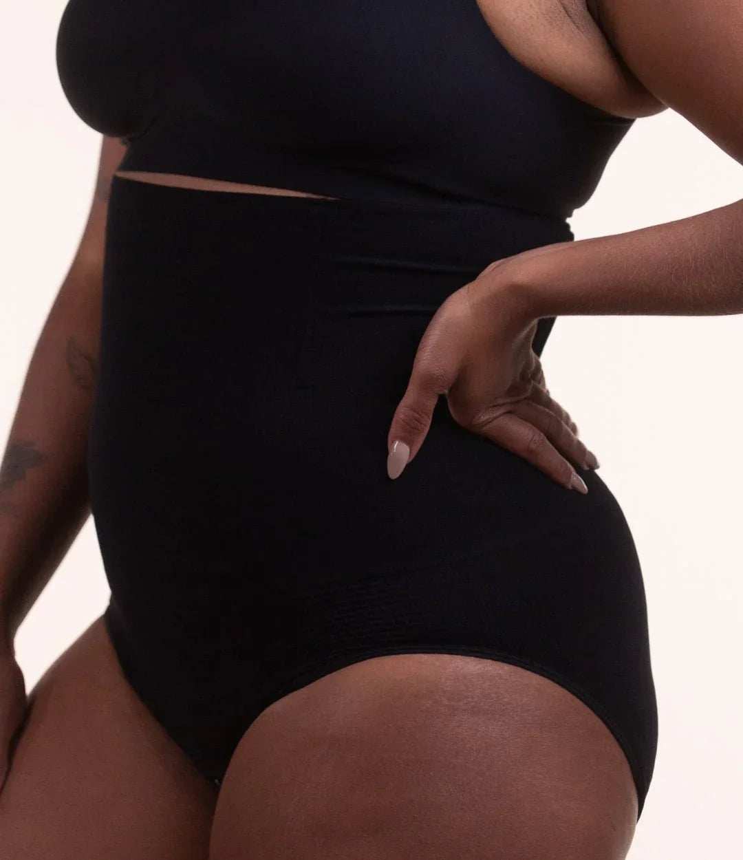 Calcinha Modeladora Cintura Alta – CurveFit™